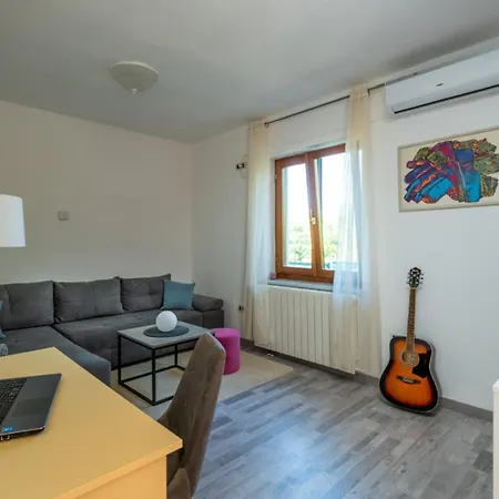 Sabina - Breg Ivanovci Labin (Istria)