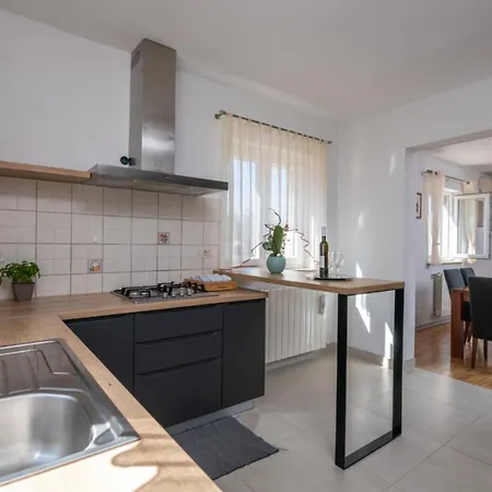 Vila Sabina - Breg Ivanovci *