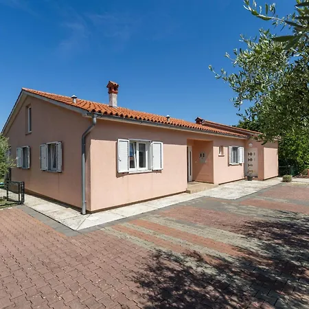 Sabina - Breg Ivanovci * Labin (Istria)